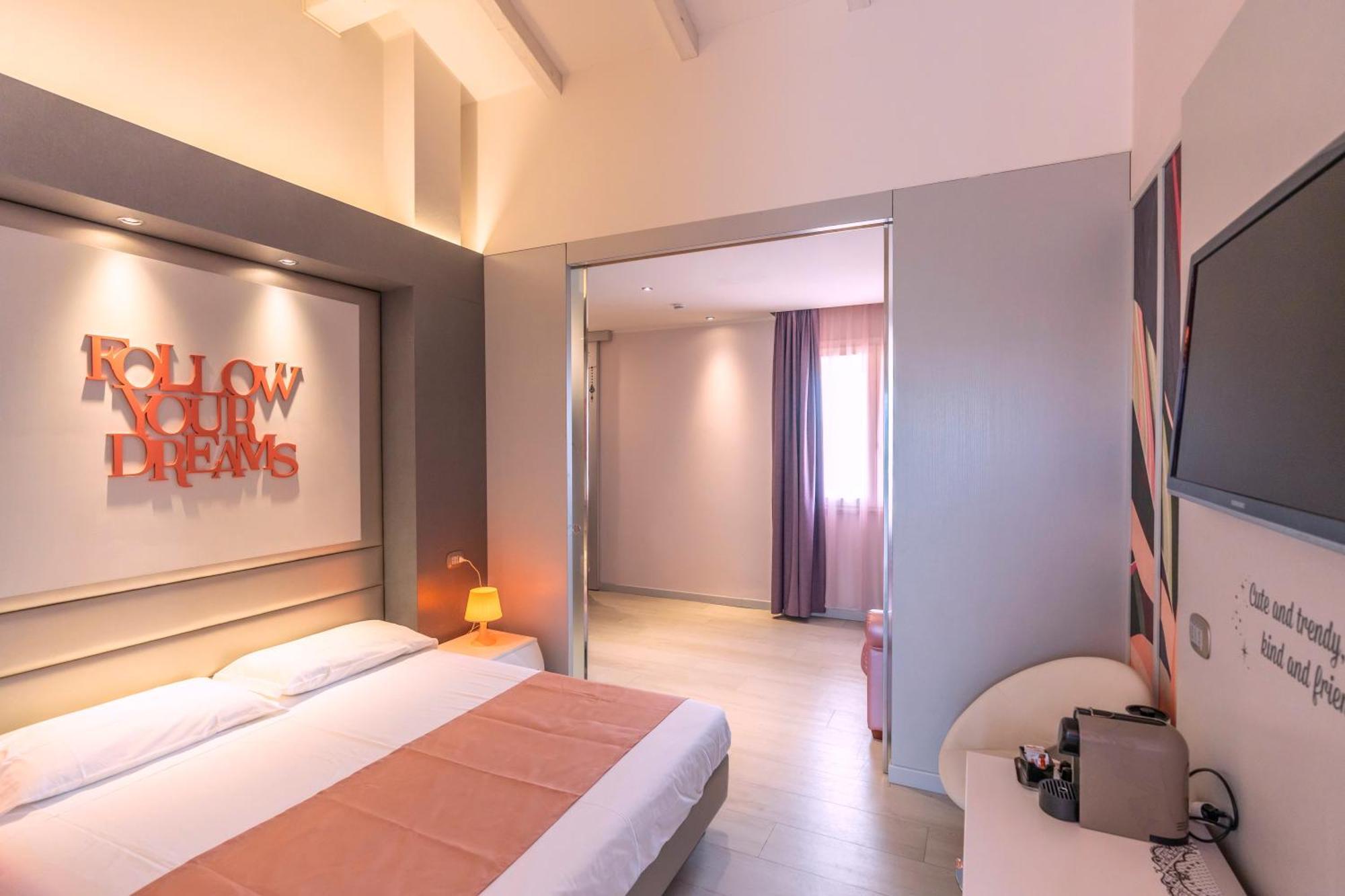 רימיני Hotel Fabrizio מראה חיצוני תמונה
